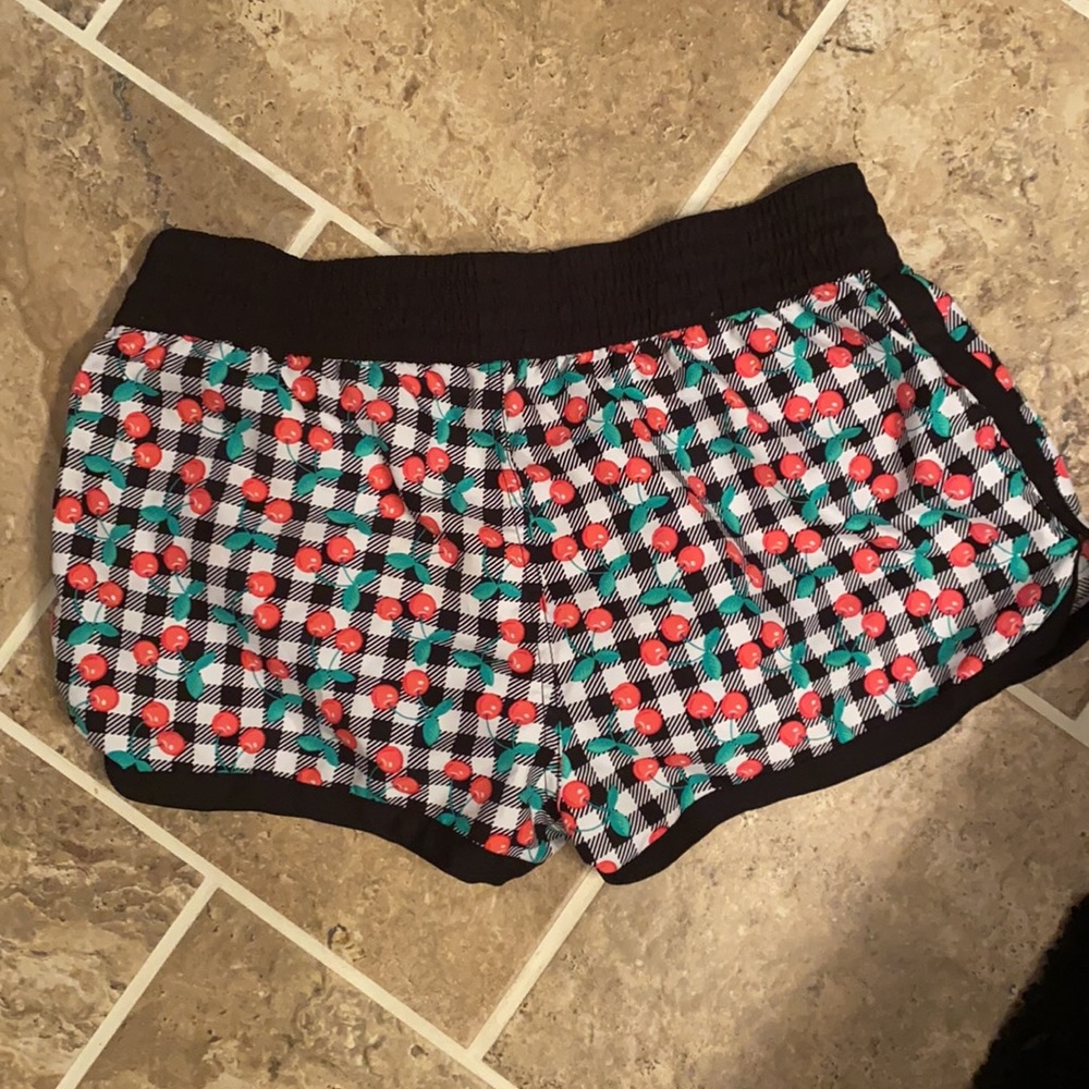 Woman swim shorts - Picture 3 of 3